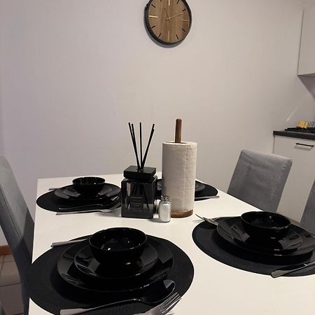 Appartement De Luxe Entierement Renove - Proche Aeroport De Bruxelles, Quartier Chic Ngoại thất bức ảnh